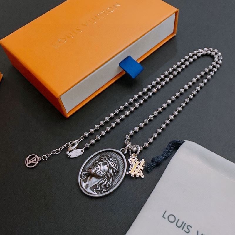 Louis Vuitton Necklaces